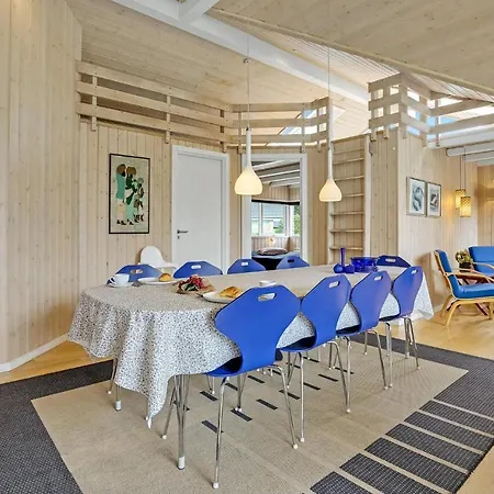 Four-bedroom Holiday In