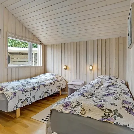 Four-bedroom Holiday In